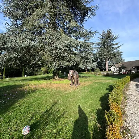 A Timeless Manor Of Discreet Luxury And Absolute Privacy Willa *