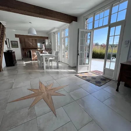 A Timeless Manor Of Discreet Luxury And Absolute Privacy * Acon