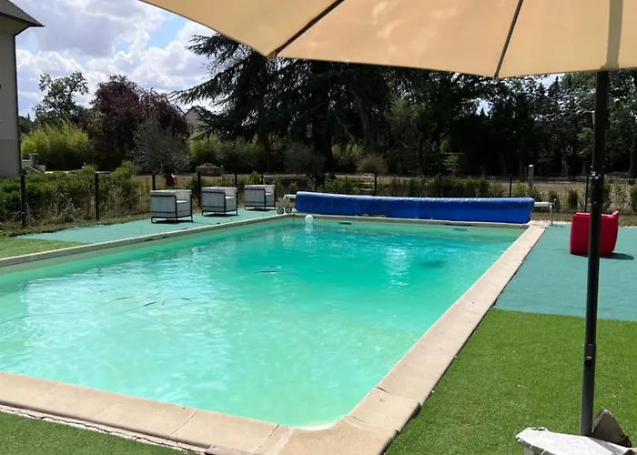 A Timeless Manor Of Discreet Luxury And Absolute Privacy