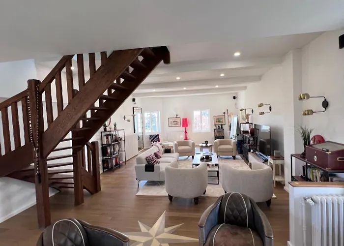 A Timeless Manor Of Discreet Luxury And Absolute Privacy Willa Acon